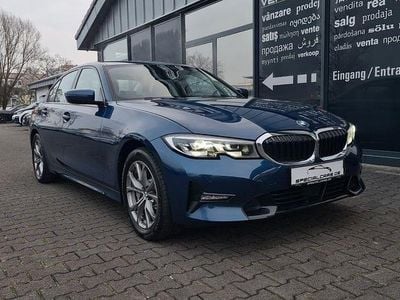 Blau Gebraucht 2021 BMW 330e Sport Line Limousine | 26.990 € (Fairer Preis)
