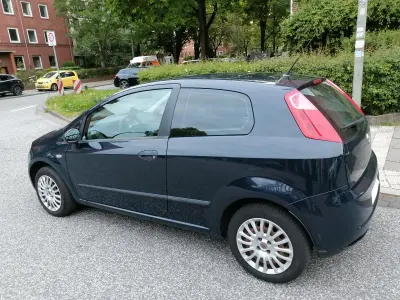 Gebraucht Fiat Punto Active 65 PS (47 kW) 2009 Blau Kleinwagen