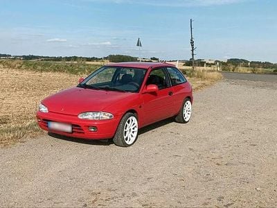 Gebraucht Mitsubishi Colt 113 PS (83 kW) 1992 Rot Kleinwagen