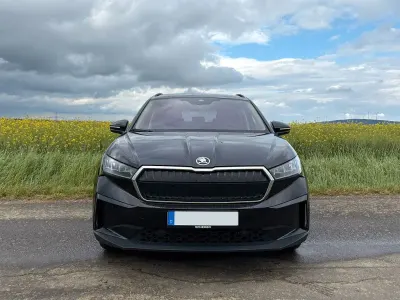 Gebraucht Skoda Enyaq iV Loft 131 kW (179 PS) 2023 Schwarz SUV