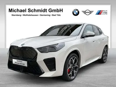 Neu BMW iX2 M Sport 150 kW (204 PS) 2026 Alpinweiss iii SUV