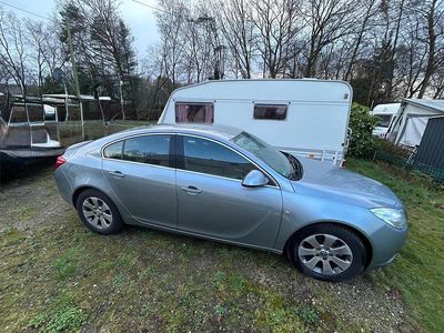 Usado Opel Insignia 131 HP (96 kW) 2012 Cinzento Sedan