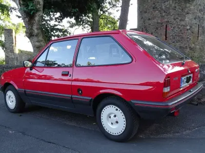 Gebraucht Ford Fiesta S 49 PS (36 kW) 1987 Rot Kleinwagen