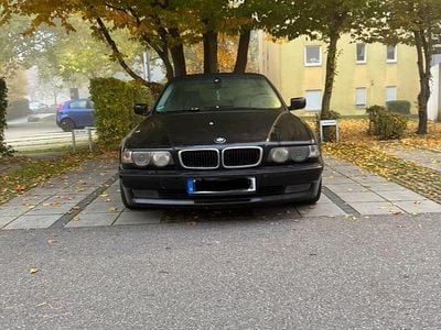 Gebraucht BMW 728 194 PS (142 kW) 2000 Schwarz Limousine