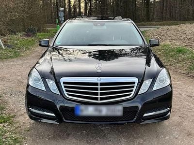 Gebraucht Mercedes E350 Elegance 306 PS (225 kW) 2012 Schwarz Limousine