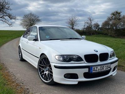Second-hand BMW 318 Exclusive 143 CP (105 kW) 2003 Negru Berlinǎ