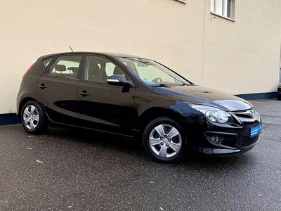 Schwarz Gebraucht 2011 Hyundai i30 Edition Limousine | 5.490 € (Teuer)