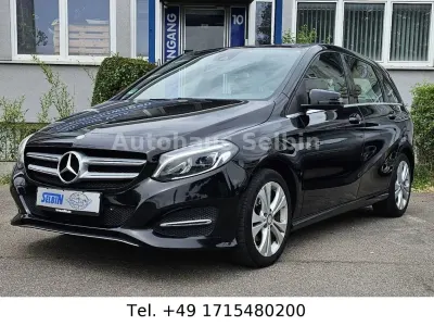 Gebraucht Mercedes B220 177 PS (130 kW) 2015 Schwarz Van / Kleinbus