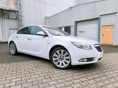 Gebraucht Opel Insignia 140 PS (102 kW) 2011 Weiß Limousine