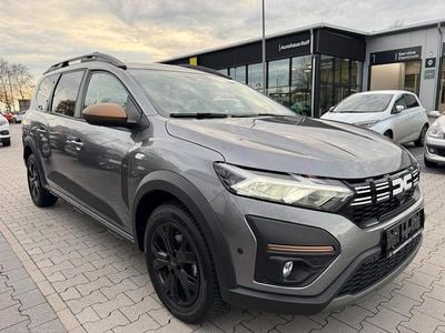 Grau Gebraucht 2024 Dacia Jogger Extreme Van / Kleinbus | 19.990 € (Fairer Preis)