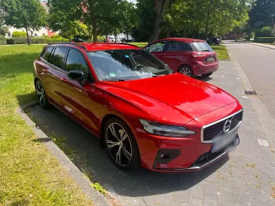 Gebraucht Volvo V60 R-Design 190 PS (139 kW) 2019 Rot Kombi