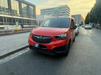 Gebraucht Opel Combo 138 PS (101 kW) 2021 Rot Van / Kleinbus