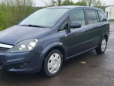 Gebraucht Opel Zafira Design Edition 110 PS (80 kW) 2011 Blau Van / Kleinbus