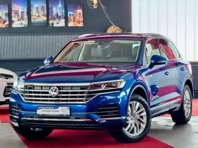 Gebraucht VW Touareg Atmosphere 231 PS (169 kW) 2018 Reef blue SUV