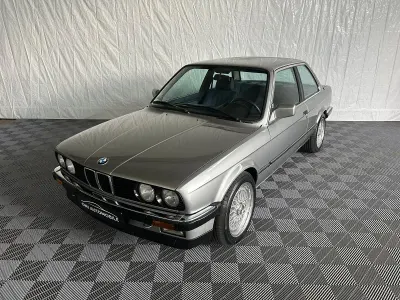 Occasion BMW 320 129 ch (94 kW) 1987 Argent Coupé
