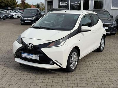 Usata Toyota Aygo X-play 69 CV (50 kW) 2014 Bianco Utilitaria