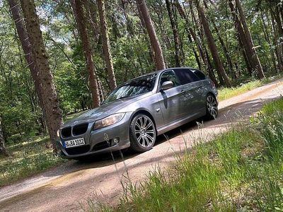 Grau Gebraucht 2008 BMW 320 Kombi | 3.200 € (Superpreis)