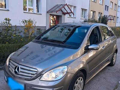 Gebraucht Mercedes B200 140 PS (102 kW) 2005 Grau Van / Kleinbus