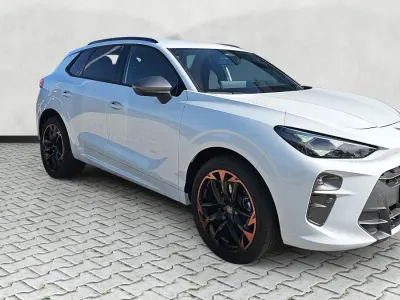 Neu Cupra Terramar 150 PS (110 kW) 2025 Moonwhite metallic SUV