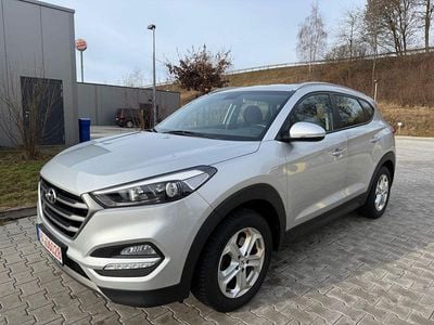 Gebraucht Hyundai Tucson Trend 116 PS (85 kW) 2016 Silber SUV