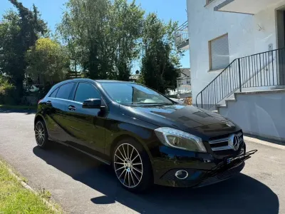 Gebraucht Mercedes A200 156 PS (114 kW) 2012 Schwarz Limousine
