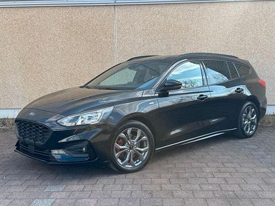 Używany Ford Focus ST-Line X 182 KM (133 kW) 2020 Czarny Sedan/Limuzyna