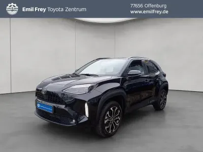 Gebraucht Toyota Yaris Cross 92 PS (67 kW) 2025 Black mica / ink SUV