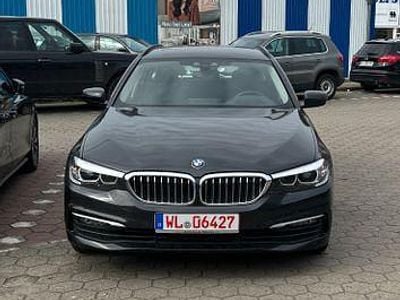 Gebraucht BMW 520 190 PS (139 kW) 2019 Grau Kombi
