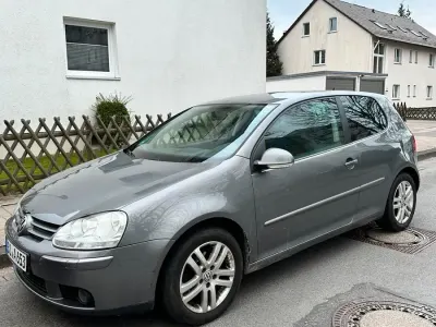 Gebraucht VW Golf Goal 102 PS (75 kW) 2006 Grau Coupé