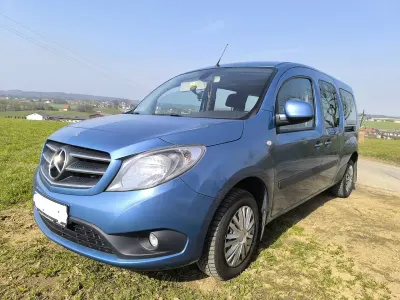 Gebraucht Mercedes Citan 111 110 PS (80 kW) 2014 Blau Van / Kleinbus