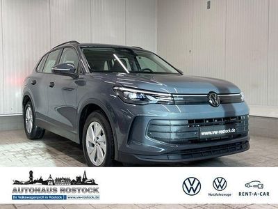 Gebraucht VW Tiguan Basis 150 PS (110 kW) 2024 Grau SUV