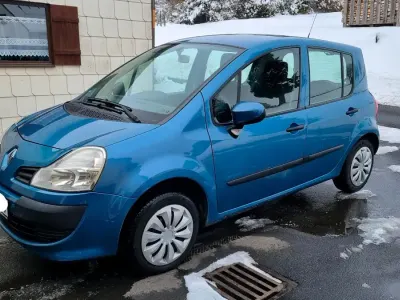 Używany Renault Modus 75 KM (55 kW) 2009 Niebieski Minivan