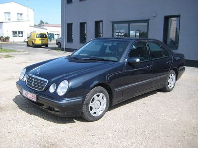 Mercedes E220
