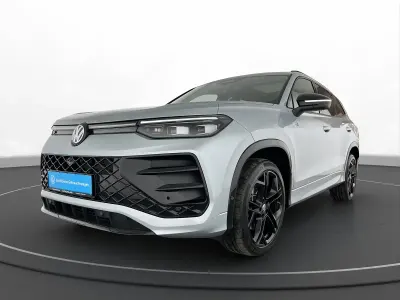 Gebraucht VW Tayron Style 265 PS (194 kW) 2026 Oyster silver SUV