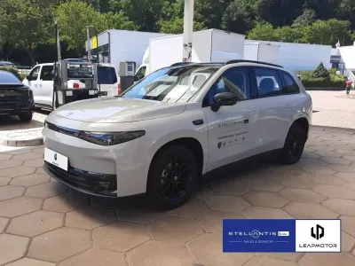 Gebraucht Leapmotor C10 215 PS (158 kW) 2026 Grau SUV