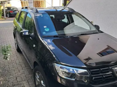 Gebraucht Dacia Logan MCV Comfort 90 PS (66 kW) 2018 Schwarz Kombi