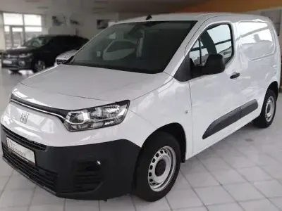 Gebraucht Fiat Doblò 102 PS (75 kW) 2022 Weiß Van / Kleinbus