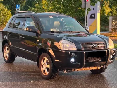 Gebraucht Hyundai Tucson 141 PS (103 kW) 2007 Schwarz SUV