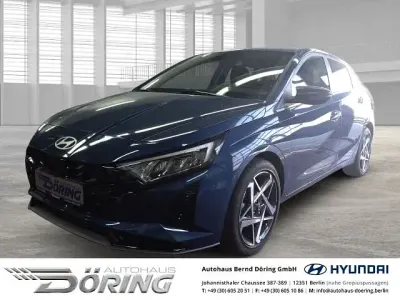 Gebraucht Hyundai i20 Turbo 101 PS (74 kW) 2024 Vibrant blue / mic Limousine