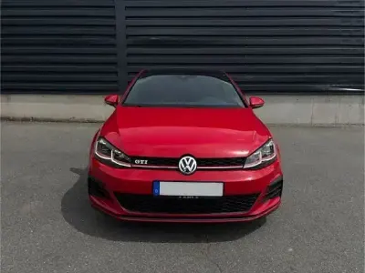 Gebraucht VW Golf VII GTI 230 PS (169 kW) 2017 Rot Limousine