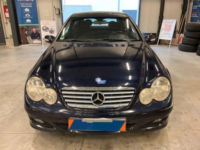 Gebraucht Mercedes C200 122 PS (89 kW) 2004 Blau Coupé