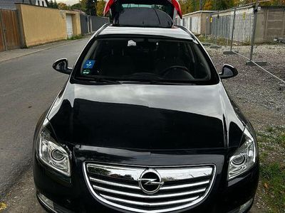 Gebraucht Opel Insignia Edition 160 PS (117 kW) 2012 Schwarz Kombi