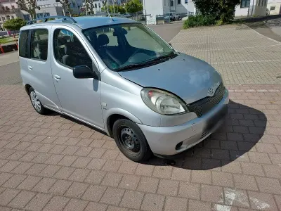 Gebraucht Toyota Yaris 90 PS (66 kW) 2002 Grau Kombi
