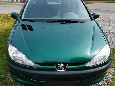 Second-hand Peugeot 206 60 CP (44 kW) 2001 Verde Hatchback