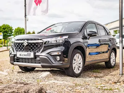 Neu Suzuki SX4 S-Cross Comfort 110 PS (80 kW) 2026 Cosmic black pearl SUV