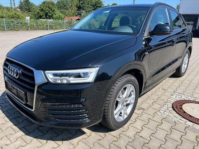 Schwarz Gebraucht 2016 Audi Q3 SUV | 14.750 € (Fairer Preis)