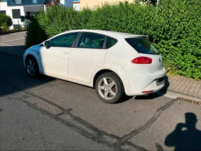 Gebraucht Seat Leon 125 PS (91 kW) 2010 Weiß Kleinwagen