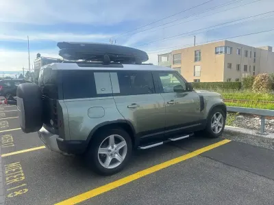 Gebraucht Land Rover Defender 241 PS (177 kW) 2020 Grün SUV