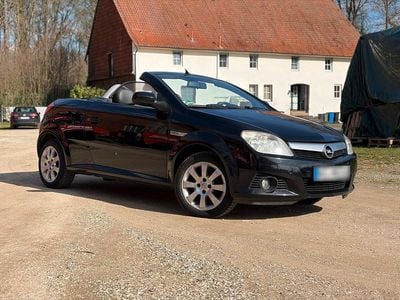 Second-hand Opel Tigra 90 CP (66 kW) 2006 Negru Cabrio