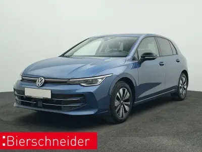 Używany VW Golf VIII Goal 150 KM (110 kW) 2025 Niebieski Sedan/Limuzyna